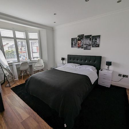 Luxury Hotel Rooms Palmers Green Extérieur photo
